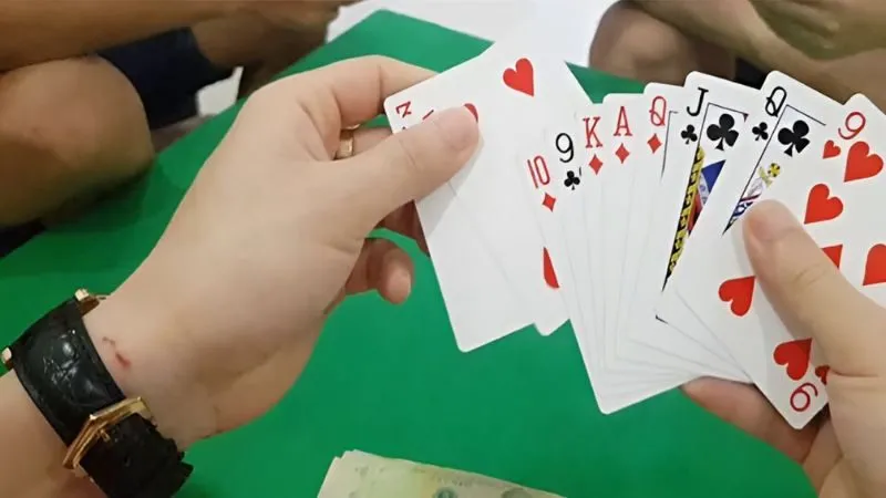 Tìm Hiểu Về Cách Chơi Bài Sâm Lốc Chi Tiết Từ A - Z Đôi nét thông tin về game bài sâm lốc